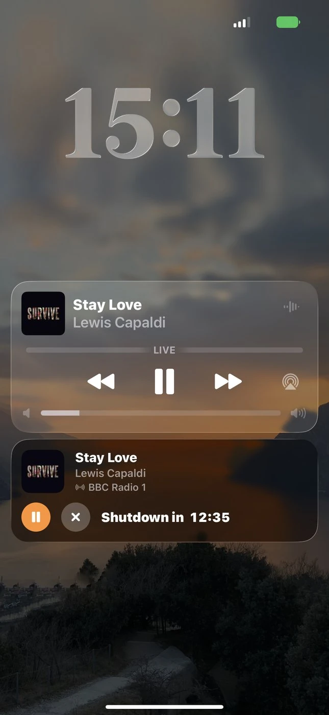 Lock Screen with Live Activity